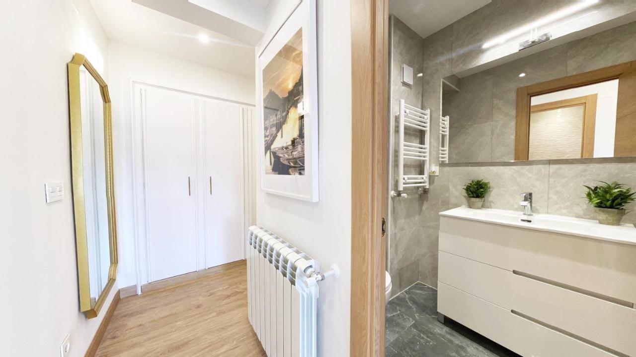Paradise Luxurious Flat, Free Parking, 3 Double Rooms, Terrace, Jacuzzi, Fully Renovated San Sebastian Buitenkant foto