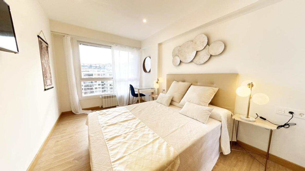 Paradise Luxurious Flat, Free Parking, 3 Double Rooms, Terrace, Jacuzzi, Fully Renovated San Sebastian Buitenkant foto