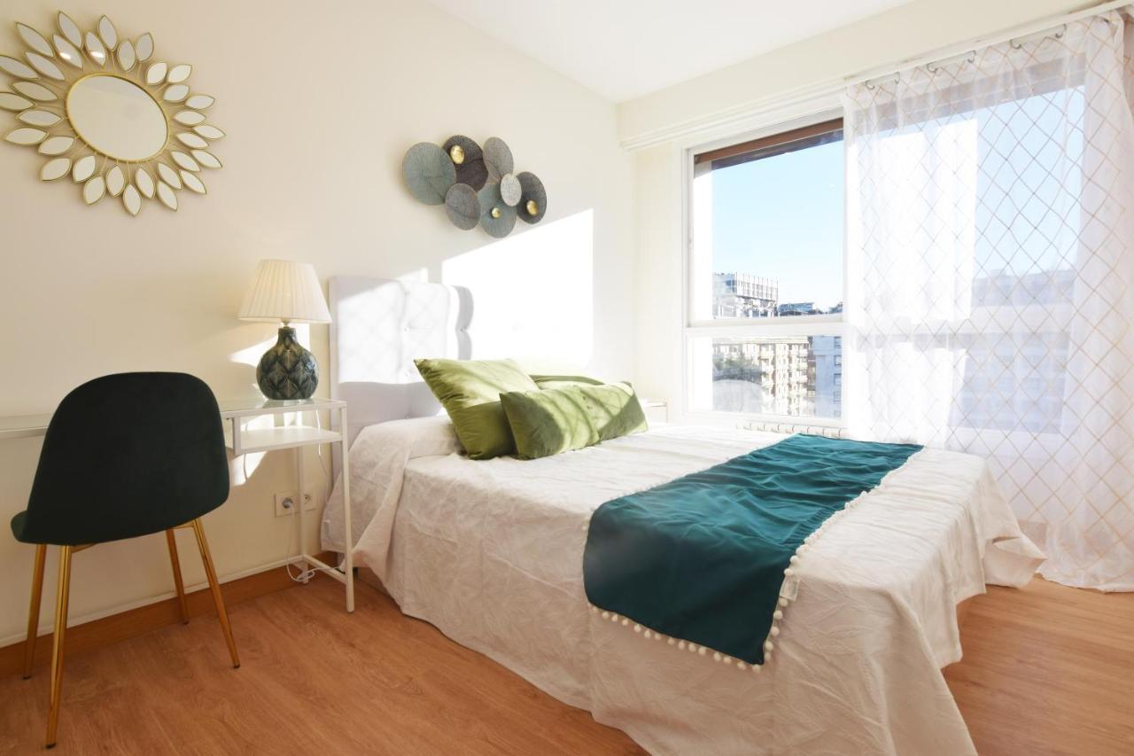 Paradise Luxurious Flat, Free Parking, 3 Double Rooms, Terrace, Jacuzzi, Fully Renovated San Sebastian Buitenkant foto