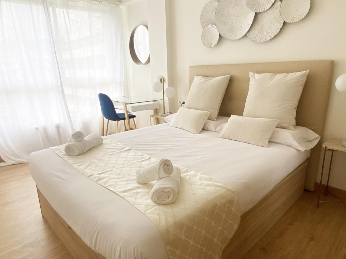 Paradise Luxurious Flat, Free Parking, 3 Double Rooms, Terrace, Jacuzzi, Fully Renovated San Sebastian Buitenkant foto